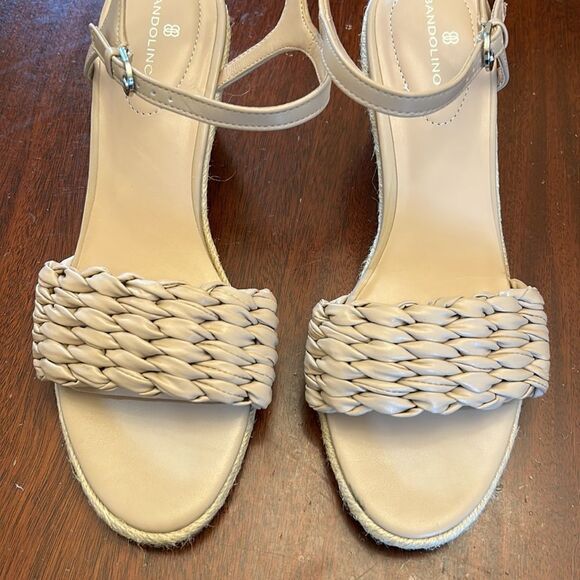 Bandolino Jingle 3 tan ankle strap wedge sandals Size 10M NWOT - Picture 4 of 7